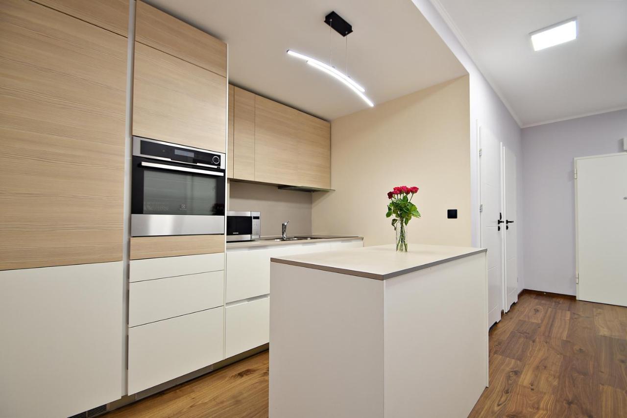 Wola Apartment Warszawa Eksteriør bilde