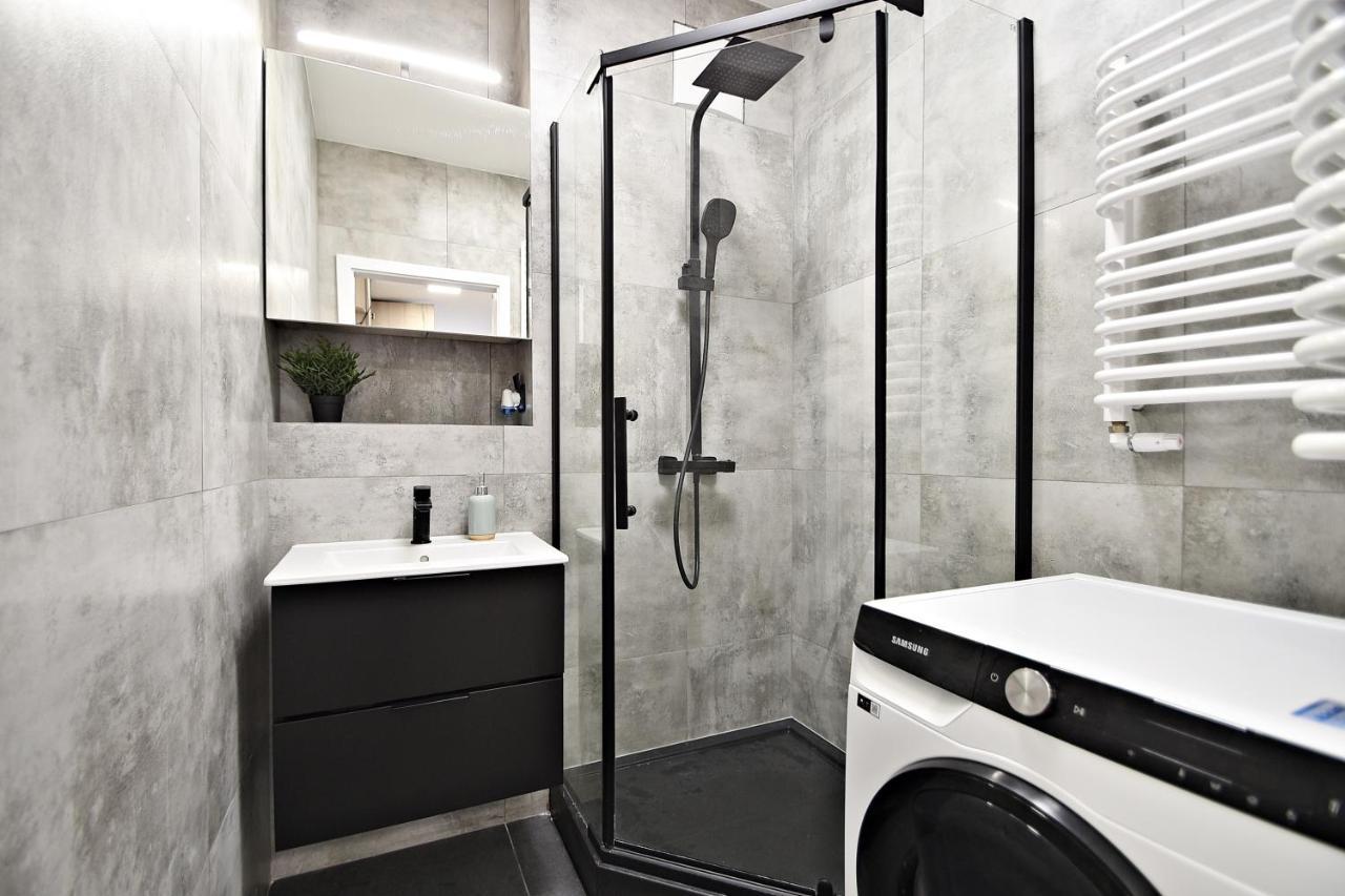 Wola Apartment Warszawa Eksteriør bilde